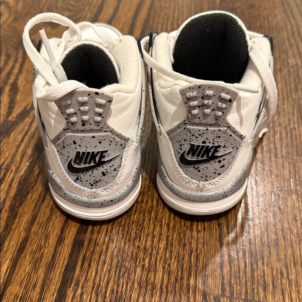 Retro Jordan 4 Cement Remastered Boys Size 12.5 - Picture 3 of 5